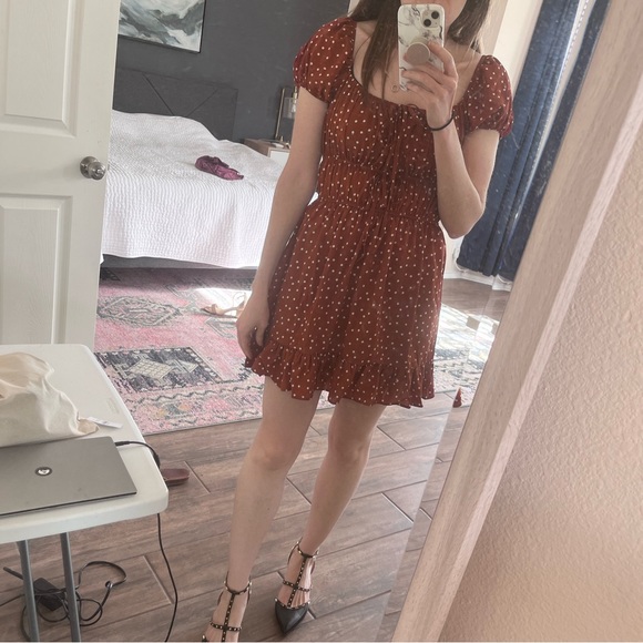 ASOS (NWT) Puff Sleeve Dress - Picture 4 of 4